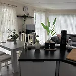 Vakantiehuis Frieda Am See, Naehe Arnheim *