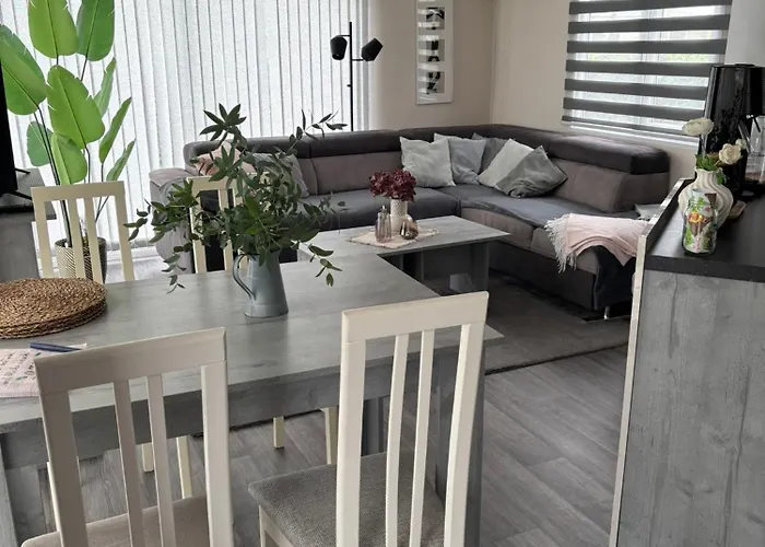 Frieda Am See, Naehe Arnheim